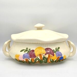 Arnel's Ceramic 12" Mushroom Casserole‎ Dish with Lid Hand Painted USA Vintage
